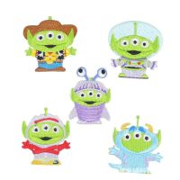 Toy story embroidery patch creative cartoon three eyed alien astronaut patches on clothes sew iron stickers on clothing Haberdashery