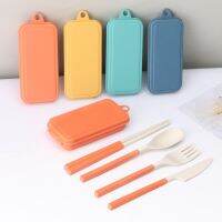 4Pcs Portable Tableware Set Wheat Straw Dinnerware Detachable Cutlery Travel Tableware Picnic Dinnerware Set Camping Cutlery Set Flatware Sets