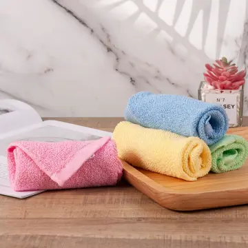 1pc Superfine Fiber Coral Fleece Square Towel With Pink Color