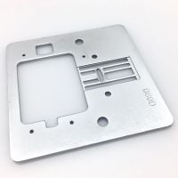 ][[ High Quality Needle Throat Plate Q60D Sewing Attachment Used For Singer 3321, 3323, 4423, 4432, 5511, 5523, 5532 Etc.55028