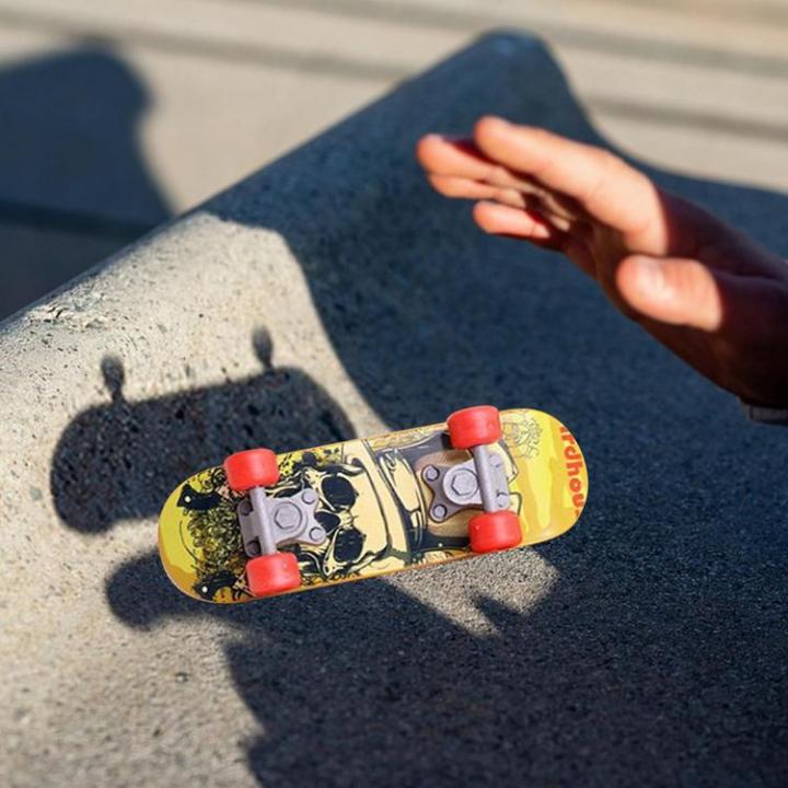 finger-skateboard-maple-double-rocker-professional-bearing-fingertip-skateboard-creative-childrens-toy-gift-palm-skateboard-clean