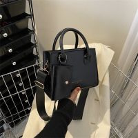 [COD] Patent leather texture square bag 2022 new retro mother-in-law simple foreign style solid single shoulder Messenger womens