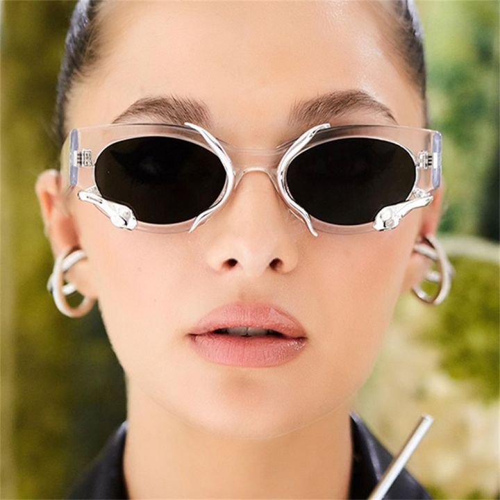 แว่นกันแดด-y2k-ลายงู3มิติ-jennie-แว่นกันแดดเทคโนโลยีเรโทรสำหรับผู้หญิง