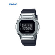 Casio GM-5600 Đồng Hồ Điện Tử Hình Vuông Nhỏ Cho Học Sinh thumbnail