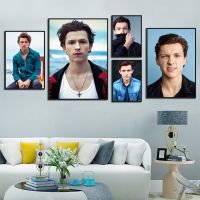 Sumanssa Tom Holland นักแสดงภาพยนตร์ Star Art ภาพวาด Vintage โปสเตอร์ผ้าใบ-Wall Home Decor สำหรับแฟนภาพยนตร์