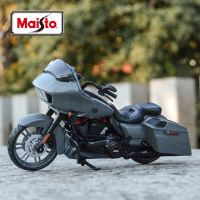 [AhQ ornaments] Maisto 1:18 Harley-Davidson 2018 CVO Road Glide หล่อขึ้นรูปยานพาหนะสะสมของเล่นแบบจำลองรถมอเตอร์ไซค์งานอดิเรก