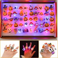 10pcs Halloween Rings Decorations Creative Cute Pumpkin Ghost Eye Rings for Children Halloween Luminous LED Flash Finger Ring