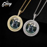 《Zoe necklace》จี้สร้อยคอ GUCY ตามสั่งจี้แฟชั่นเครื่องประดับฮิปฮอปเพทายรูปลูกบาศก์สองแถวสำหรับเป็นของขวัญ