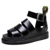 ► Dr.Martens รองเท้าแตะหนังชายหาดรับลมร้อนระบายอากาศดี