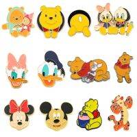 【LZ】✵❃  Disney Cartoon Animation Esmalte Pins broche de metal acessório distintivo Mickey Minnie Pato Donald Ursinho Pooh Jóias da moda