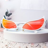 Halloween Donquixote Doflamingo Cosplay Glasses Anime Cat Eye Sunglasses For Women Men Funny Christmas Gift Party Props