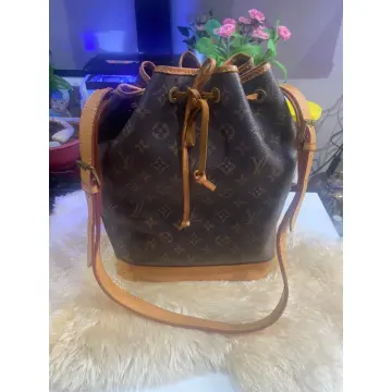 Shop Bag Charm Louis Vuitton online