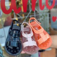 2023 New Summer Childrens Shoes Jelly Shoes Solid Velcro Childrens Sandals Vintage Beach Shoes