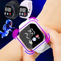 Jam Tangan Digital สายรัดข้อมือซิลิโคนสำหรับนาฬิกา LED นักบินอวกาศสำหรับเด็กผู้ชายเด็กผู้หญิงนาฬิกาแขวนตกแต่งอัตราการเต้นของหัวใจ