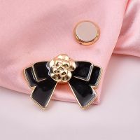 New Enamel Bowknot Magnet Brooch Safe Hijab Pins Fashion Scarf Shirt Collar Luxulry Gifts for Women Clothing Accessories