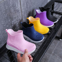 Childrens Rain Boots Japanese Fashion Mens and Womens Non-slip Thick-soled Wear-resistant Rain Boots Rainy Day Outdoor Wear All-match Waterproof Play Rain Boots Kindergarten