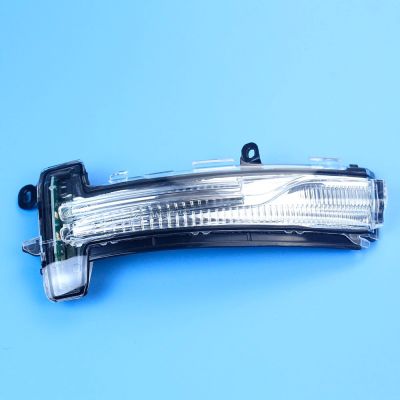 For Volvo XC60 2013 2014 2015 2016 2017 Rearview Mirror Turn Light Repeater Lamp Left / Right 31371878  31371879