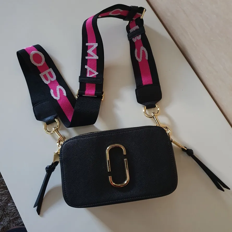 Сумка Marc Jacobs Logo Strap Camera Bag купить в Украине