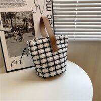 [COD] bag female 2023 spring new fashion retro plaid simple casual mobile phone