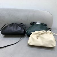 Factory Outlet Retro Leather Header Cowhide Handmade Casual Mori Ladies Shoulder Bag Messenger WomenS Cloud Small