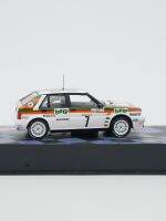 Lancia HF 4WD 1988โมเดลรถโลหะผสมรถแรลลี่เครื่องประดับที่มีอัตราส่วน1:43ของที่ระลึกงานอดิเรกโลหะของขวัญวันหยุด