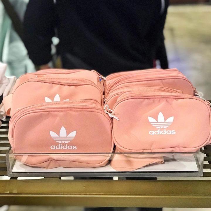 25-10-กระเป๋า-adidas-originals-crossbody-essential-ed9377-กระเป๋าคาดอก-คาดเอว-สีชมพู-ลิขสิทธิ์แท้100