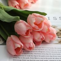 【DT】 hot  7Pcs Hand Feel Moisturizing Tulip Artificial Flowers Home Living Room Decoration Bonsai Real Touch Flower Wedding Bouquet Tulips