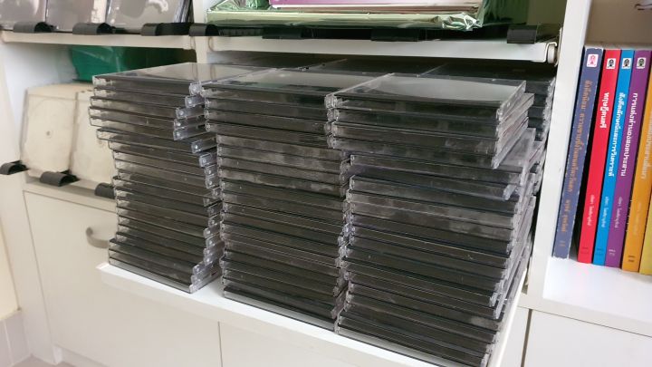 กล่องใส่แผ่นซีดี-แผ่นดีวีดี-cd-dvd-120-กล่อง-ถาดเต็ม-หนา-10-มิลลิเมตร-ใส่ได้-1-แผ่น-มือ-2-แตกได้ถ้าถูกกระแทกแรงๆ