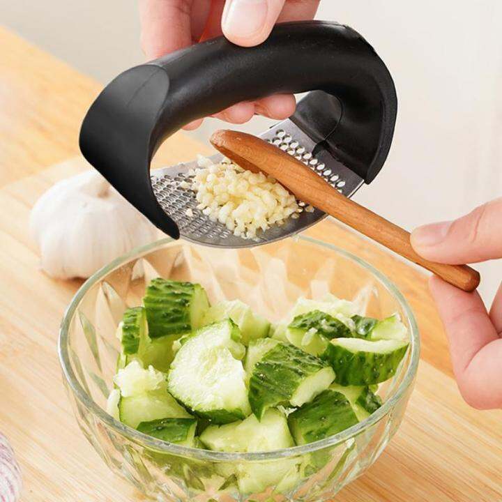 stainless-steel-garlic-press-manual-arc-garlic-masher-creative-ginger-garlic-chopping-tools-handheld-crusher-kitchen-gadgets-graters-peelers-slicers