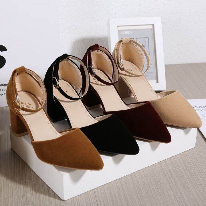 2 inch block discount heels closed toe