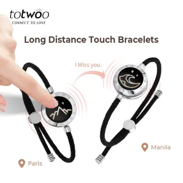 Amazon.com: TOTWOO Long Distance Touch Bracelets for Couples, Light up &  Vibration, Relationship Gifts for Girlfriend Bluetooth Pairing Jewelry :  Clothing, Shoes & Jewelry