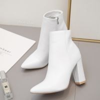 chloe.store PEONY BOOTS รองเท้าบูทส้นสูงสีขาว