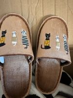 MUJI MUJI export daily single home slippers embroidered with 3 cats silent bottom