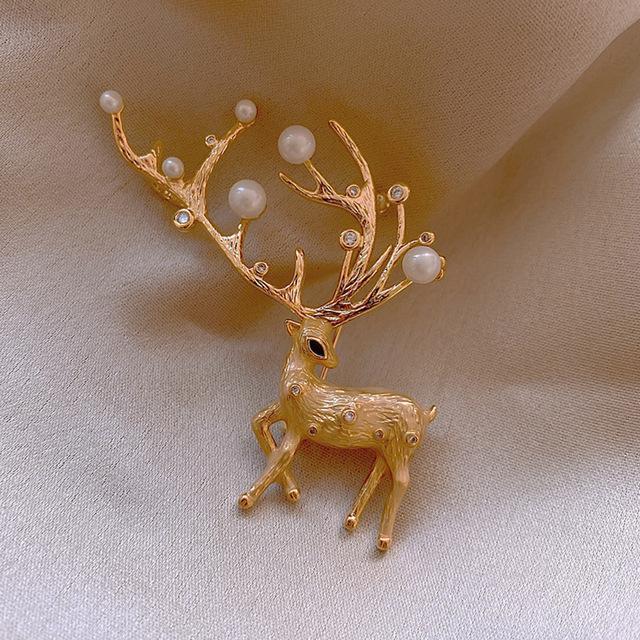 christmas-deer-brooches-for-women-men-rhinestone-xmas-elk-sika-deer-animal-brooch-pin-fashion-winter-jewelry-festival-party-gift