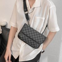 [COD] Upgraded version of plaid tiger head bag chest street mobile phone mens diagonal square shoulder trendy