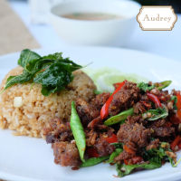 [E-Voucher] Audrey -- Audrey E-Coupon Fried Shredded Crispy Pork Knuckle with Chilli &amp; Basil -- Audrey E-Coupon ข้าวผัดกระเทียม ขาหมูทอดกรอบ ราคาปกติ 200 บาท