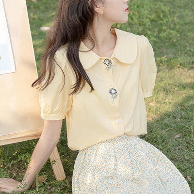 ฉบับภาษาเกาหลีของผู้หญิงเสื้อยืดลายดอกเดซี่น้อยน่ารักท็อปส์ซูเสื้อเชิ๊ตเข้ารูปแฟชั่นนักเรียน Peplum สด