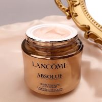 Abs soft cream 30ml(รับประกันของเเท้)   ครีมบำรุงผิว Lancôme Absolue soft Cream นวัตกรรมบำรุงอีกขั้นเพื่อผิวกำเนิดใหม่ ดูอ่อนเยาว์ด้วยสารสกัดจากกุหลาบ Grand Rose ลังโคมค้นคว้าวิจัยจนค้นพบที่สุดแห่งพลังการฟื้นบำรุงผิว