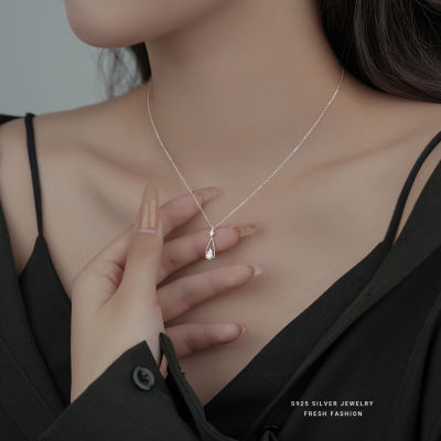 Simple Clavicle Chain Necklace Jewelry Necklace Water Drop Necklace French Vintage Necklace Shining Zircon Pendant Necklace