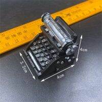 : 》}? 1/6โมเดลวัสดุเครื่องพิมพ์ดีดขนาดเล็กย้อนยุคทันสมัยสำหรับตุ๊กตาร่างกายอุปกรณ์ประกอบฉาก