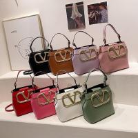 2023 New valentinoˉBucket bag, shoulder bag, handbag, crossbody bag, small bag, fashionable and versatile, candy colored womens bag