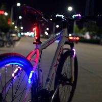 【LZ】卍  5 led luz da bicicleta de alto brilho 4 modos lanterna traseira mtb bicicleta lâmpada traseira noite ciclismo luz de advertência de segurança acessórios da bicicleta