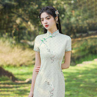 ผู้หญิงสีเขียวสีขาว Cheongsam ฤดูร้อน Vintage สั้น Plus ขนาดเครื่องแต่งกายหญิงลูกไม้เย็บปักถักร้อย Qipao S To 3XL