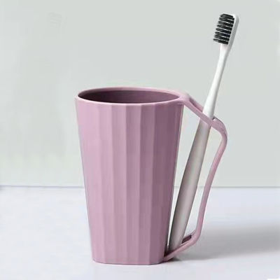 ร้อนครัวเรือนน้ำยาบ้วนปากถ้วยที่มีการจัดการห้องน้ำคู่แปรงถ้วยแปรงสีฟันชั้นเก็บพลาสติกฟันแก้วถ้วยเก็บ