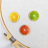 ❅❆▧ Needle Minder Magnetic Set of 3 Fruit Needle Magnet Pin Holder Cross Stitch Embroidery Project DIY Needle Keeper Finder Sewing