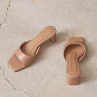 Kayla - Mule mid-heel sandals in NUDE รองเท้าแตะส้นสูง พร้อมสายคาดหนังทรงเว้า (หน้าเท้ากว้างเกิน 8.5 cm ต้องบวก 1 ไซส์)