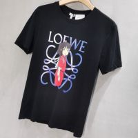 Loewe・เสื้อยืดแขนสั้นผ้าคอตตอนแขนสั้นยี่ห้อ Chihiro Chihiro รุ่นคุณภาพสูง