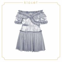 Kloset off shoulder dress with ruffle (AW19-D003)เสื้อผ้าผู้หญิง เสื้อผ้าแฟชั่น เดรสแฟชั่น เดรสปาดไหล่