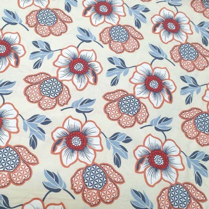 Premium Cotton Fabric Pretty Cream Color with Large Flower DesignKain