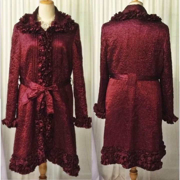 long-cloak-chest-48-robe-grade-a